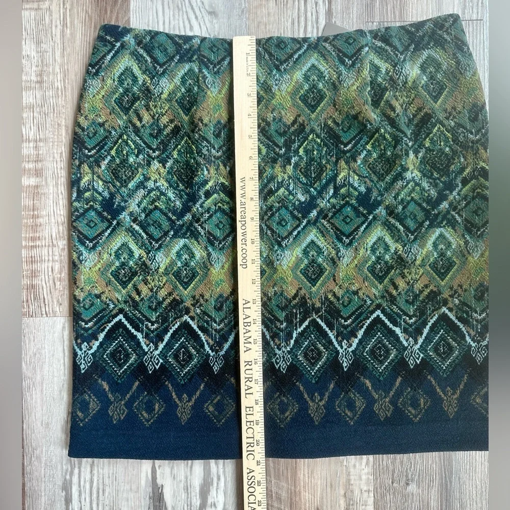 J. Jill NWT Pull On Knit Geometric Blue Green Pencil Skirt Stretchy Lined Sz L